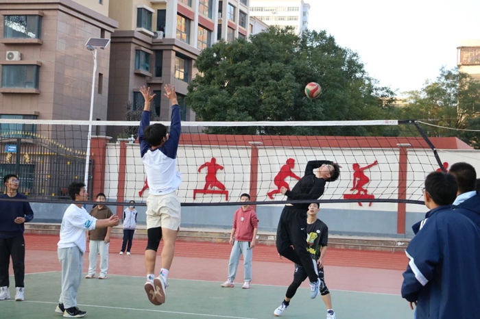 远是他的足