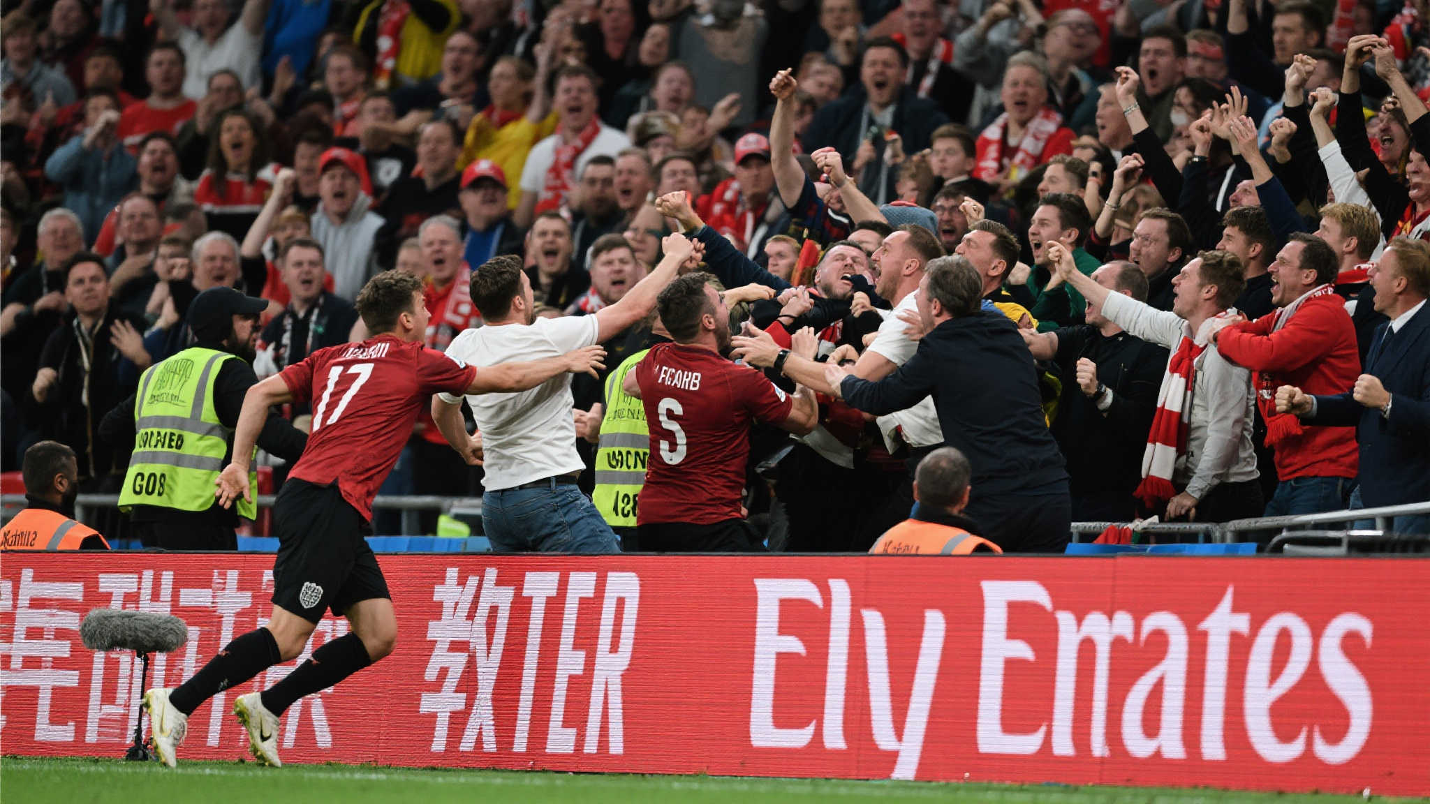 奠定了堅實 奠定了堅實